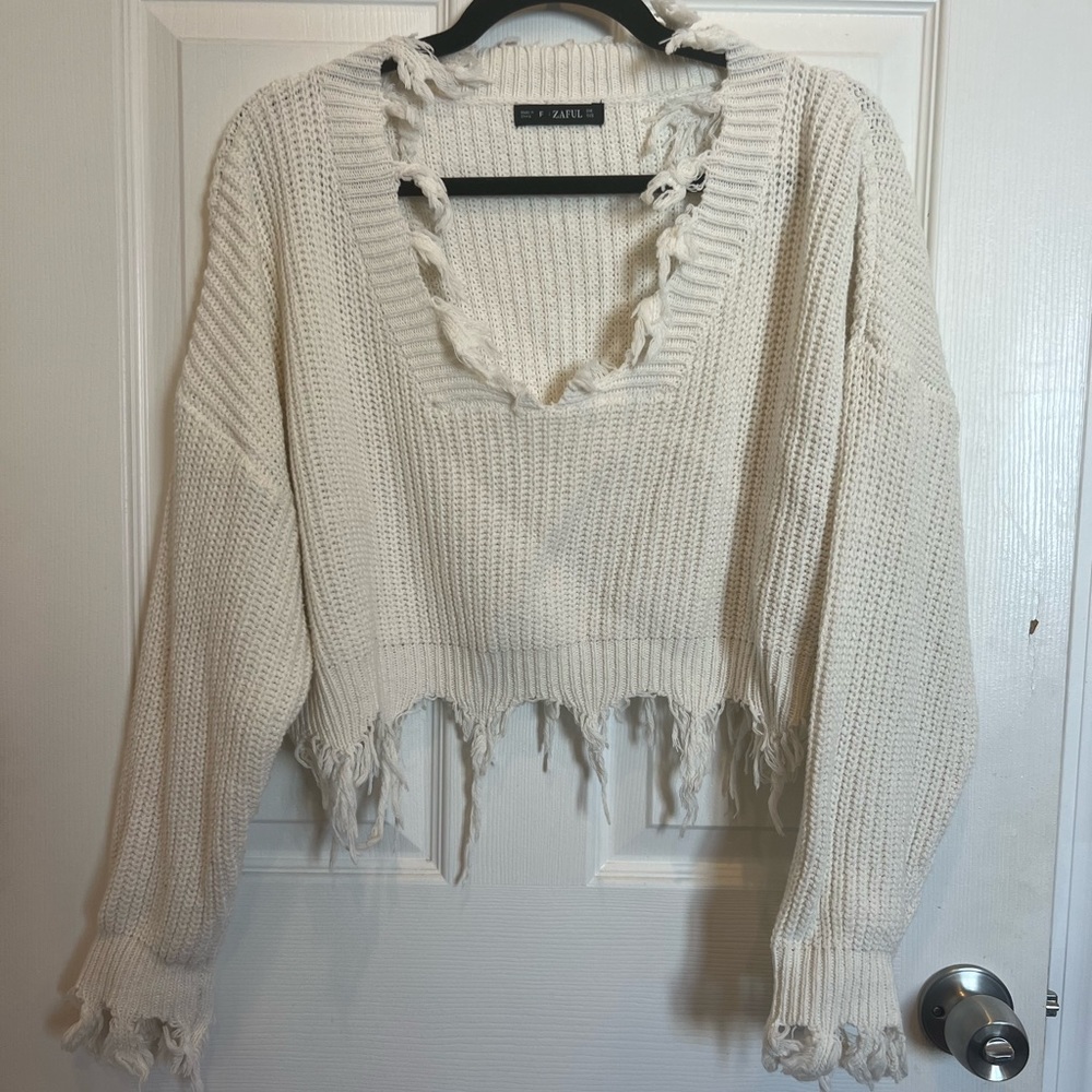 Zaful Loose Ripped Pullover Sweater - Picture 2 of 7